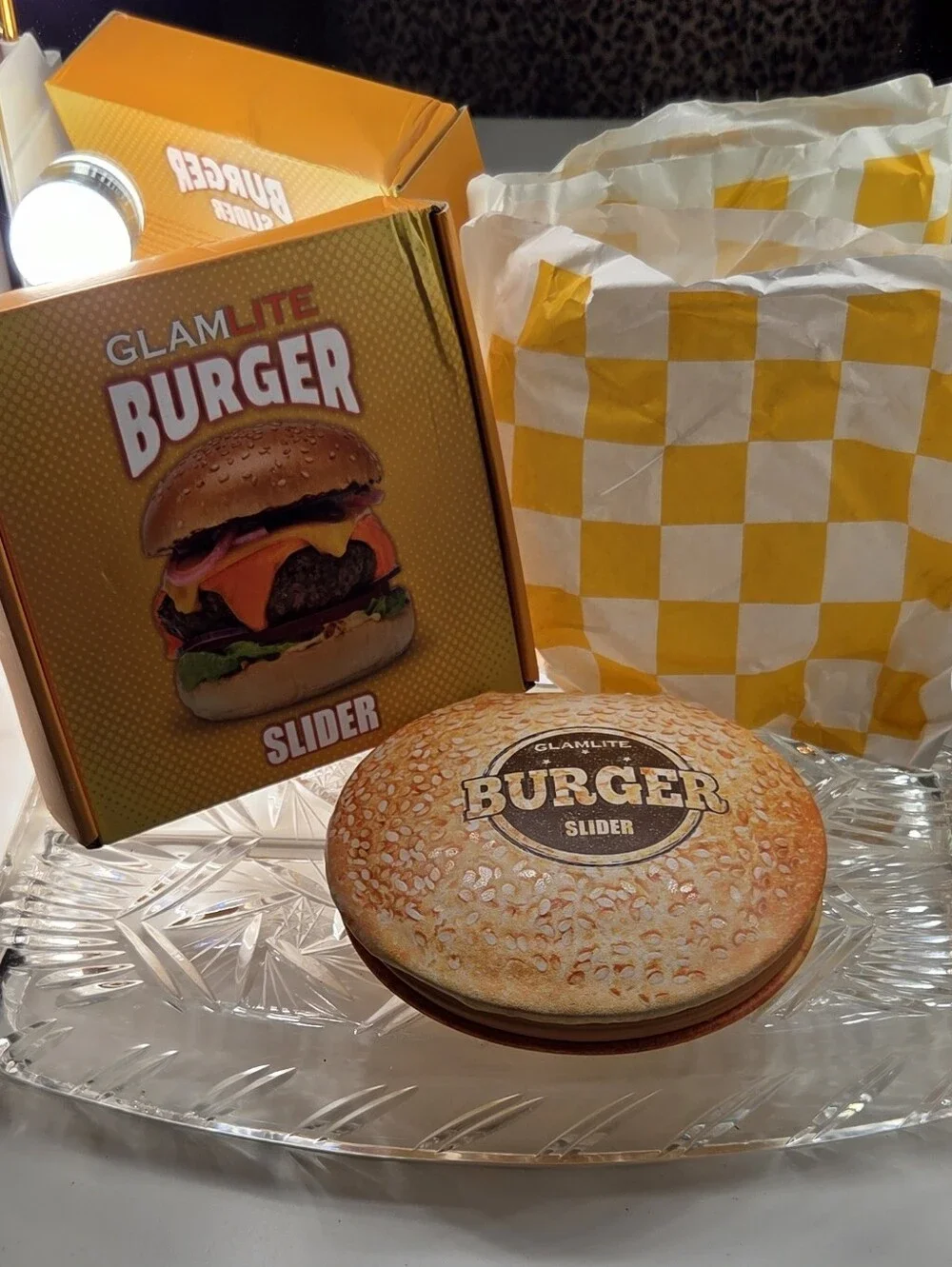 GLAMLITE BURGER SLIDER EYESHADOW PALETTE ORIGINAL FOODIE COLLECTION